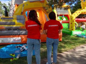 wychowawcy kolonii we Wielu